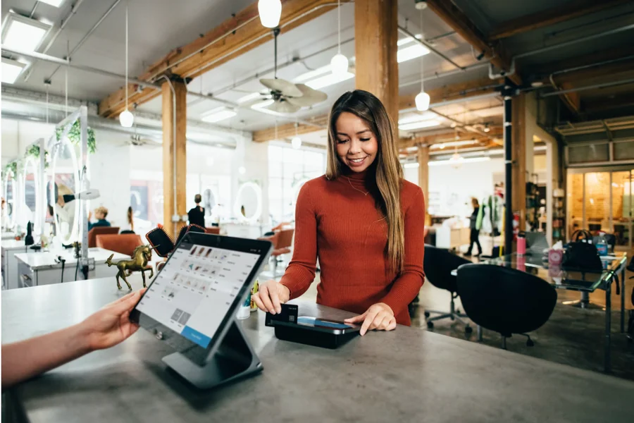 5 Tips for Building Stronger Customer